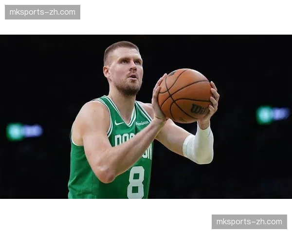 官方:克里斯塔普斯·波尔津吉斯成功接受脚部手术,预计下赛季训练营复出 官方:克里斯塔普斯·波尔津吉斯成功接受脚部手术,预计下赛季训练营复出